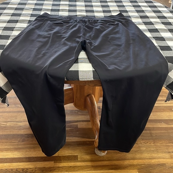 Public Rec Daymaker Pants Sweatpants 42 x 30 Zip Pockets Pull On Black Stretch - Picture 12 of 16